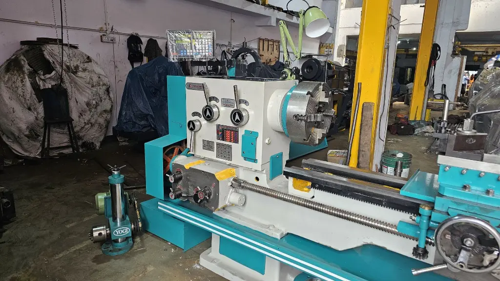 9 Feet All Geared Lathe Machine (5).webp