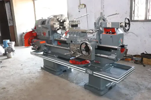 7 Feet Heavy Duty Lathe Machine